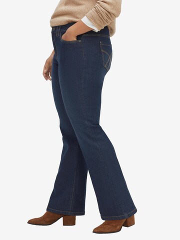 SHEEGO Bootcut Jeans in Blau