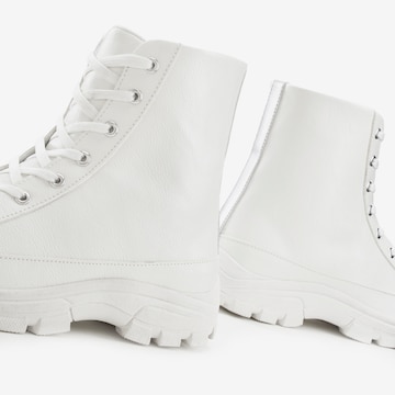 LASCANA Lace-Up Ankle Boots in White