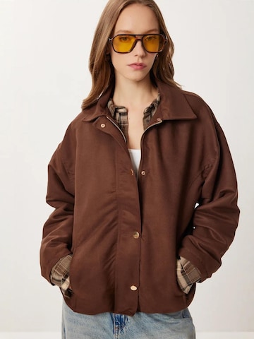 Happiness İstanbul Tussenjas in Bruin