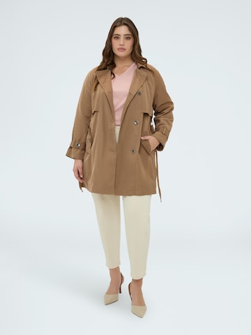 Cappotto invernale di Fiorella Rubino in marrone