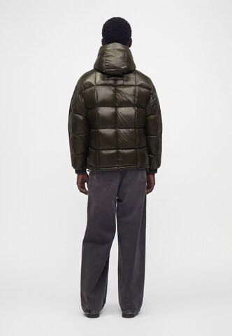 ARMANI EXCHANGE Зимняя куртка в Зеленый