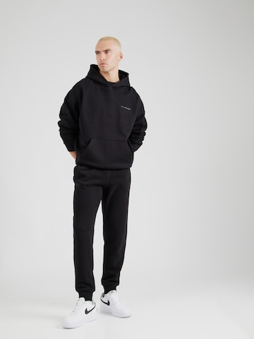 Effilé Pantalon 'Essential' Superdry en noir