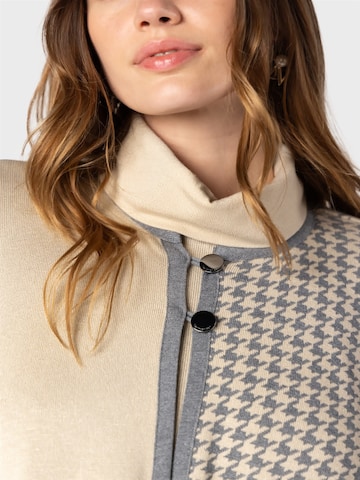 NAULOVER Viitta värissä beige: etupuoli