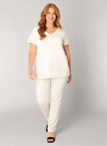 BASE LEVEL CURVY T-Shirt in Beige