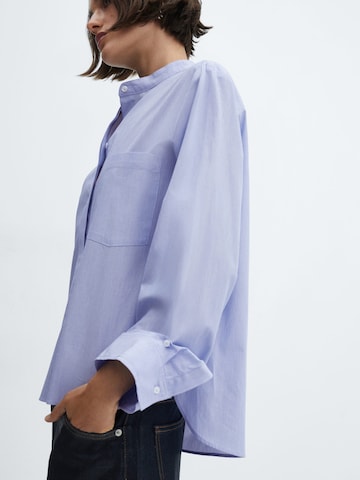 MANGO Blouse 'LUCAS' in Blauw: voorkant