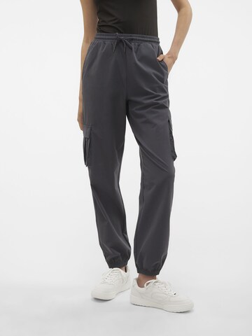 VERO MODA Loose fit Cargo Pants 'KIMBERLY' in Grey