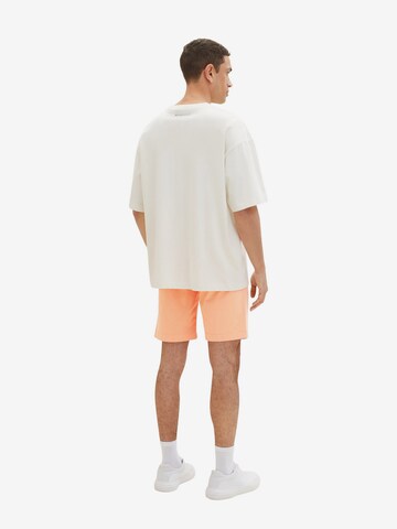 TOM TAILOR - regular Pantalón chino en naranja