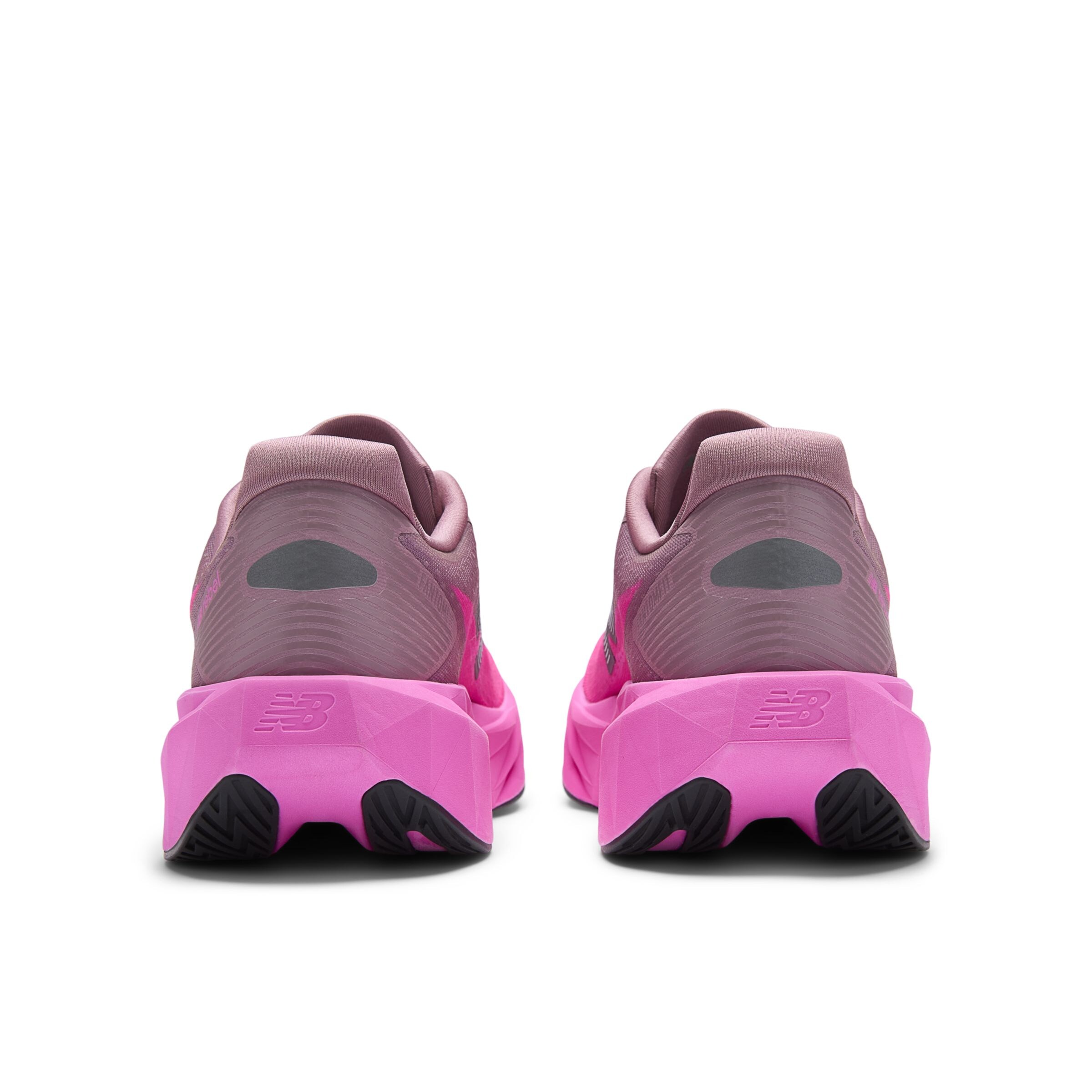 Chaussure de course 'FuelCell Rebel v5' new balance en rose