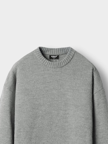 Burocs Sweater in Grey
