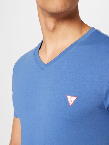 GUESS - Camiseta en azul