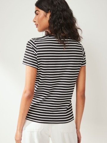 Next - Camiseta en negro