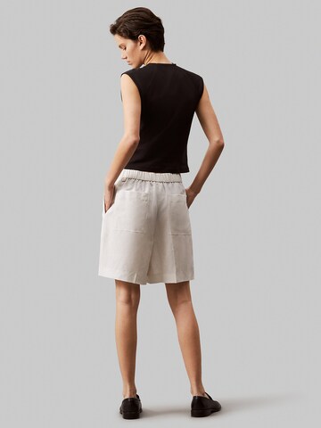 Wide Leg Pantalon à plis Calvin Klein en gris