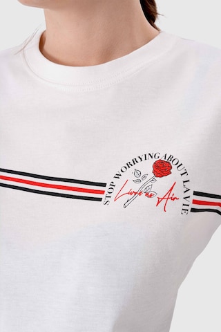 UNIQVIBE Shirt in White
