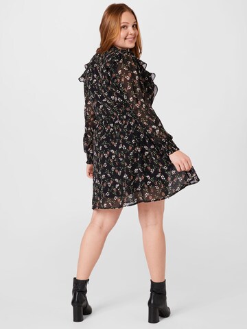 Robe 'Gitta' ABOUT YOU Curvy en noir