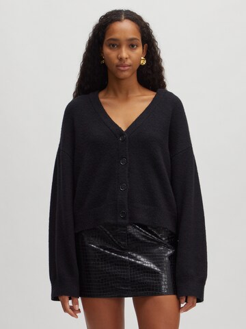 Pull-over 'Xena' EDITED en noir