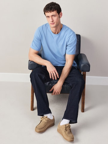 Next Тениска в синьо