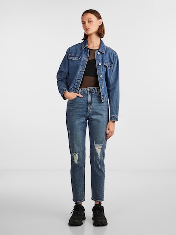 Regular Jeans 'BELLA' de la PIECES pe albastru