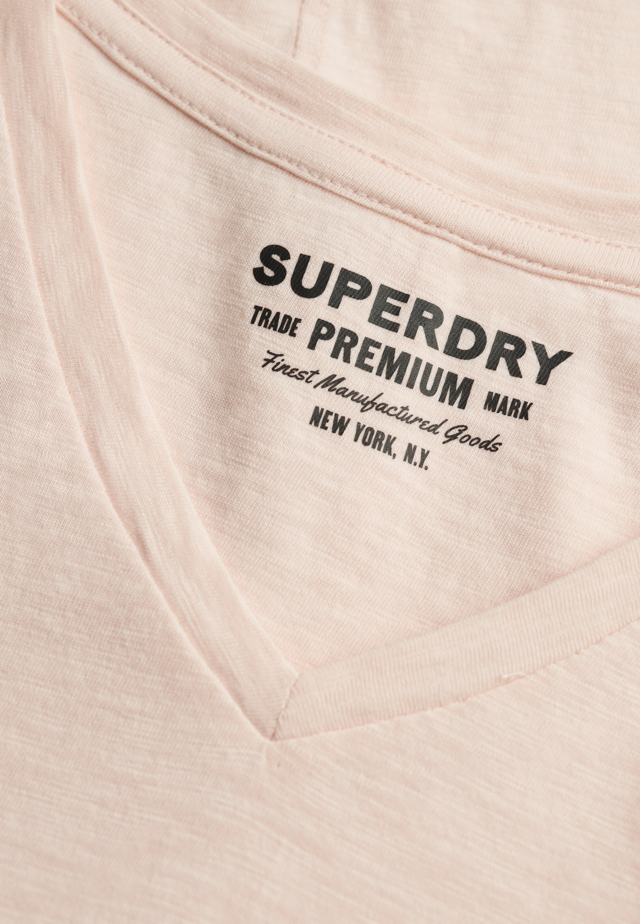 Superdry & Co Tričko 'Studios' – pink