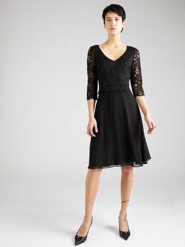 Robe de cocktail Vera Mont en noir