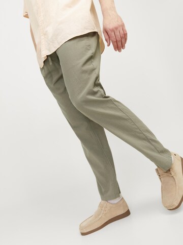 Jack & Jones Plus Tapered Trousers in Green