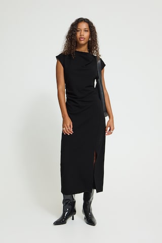 ICHI - Vestido 'IHKATINE' en negro: frente