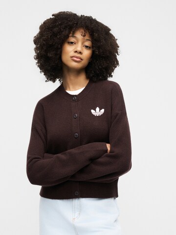 ADIDAS ORIGINALS - Casaco de malha 'Essentials' em castanho