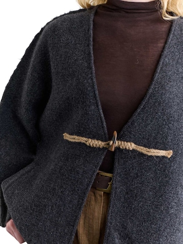 MANUKA Strickjacke‌ in Grau