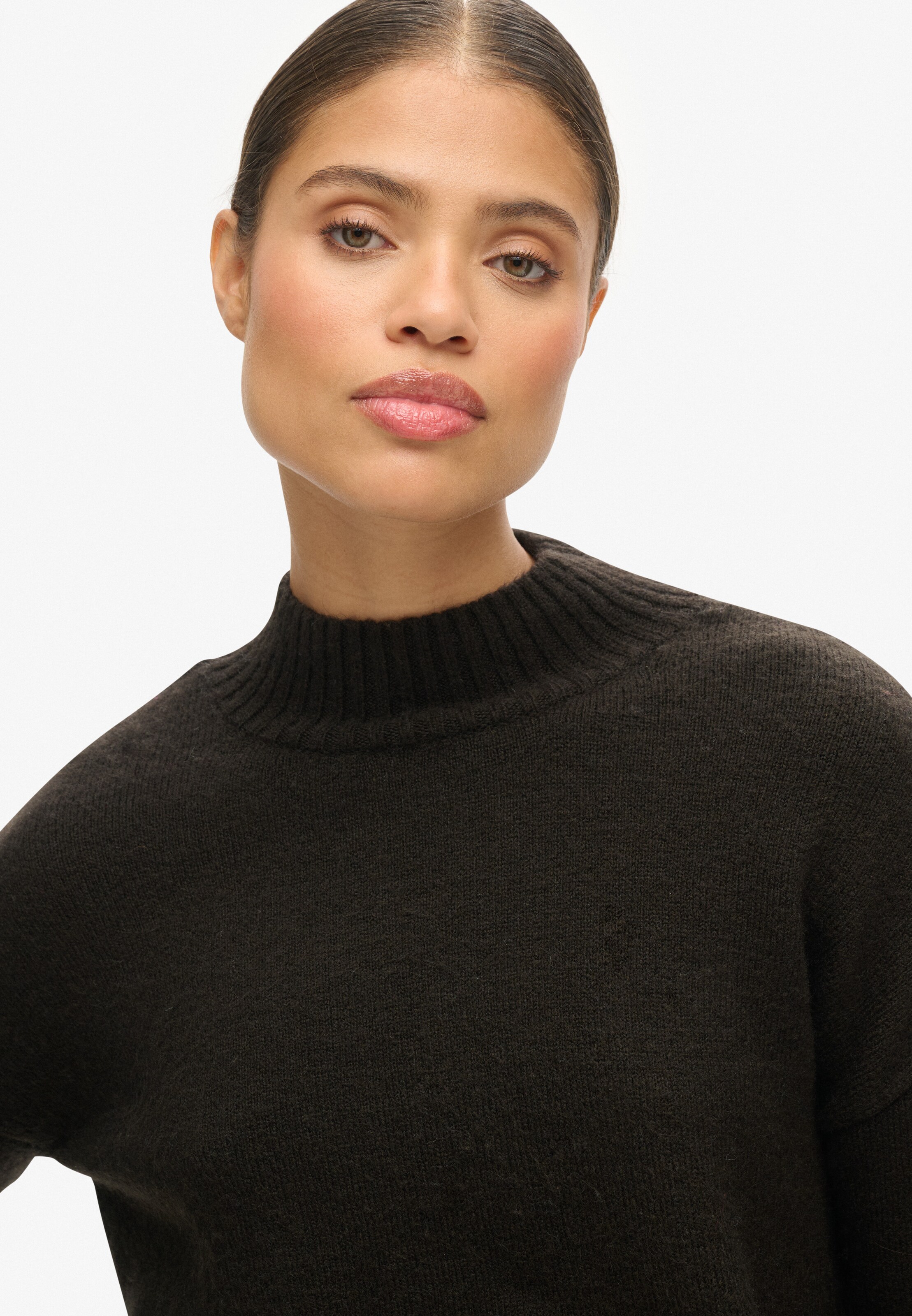 Superdry Pulóver 'Essential' - barna