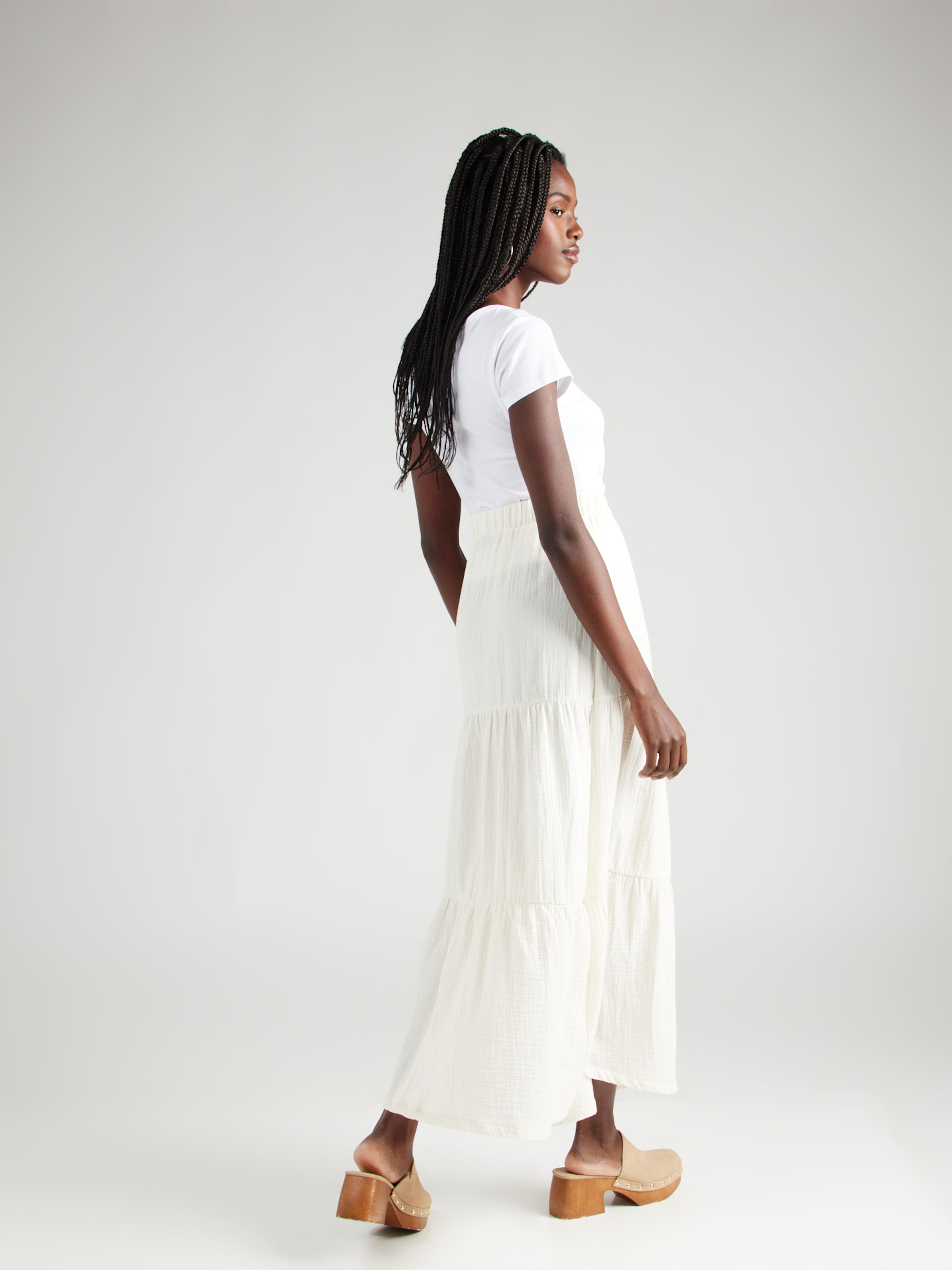 PIECES Skirt 'SIKKA' in White | ABOUT YOU