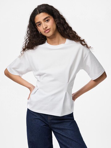 PIECES Shirt 'PCSkylar' in White: front