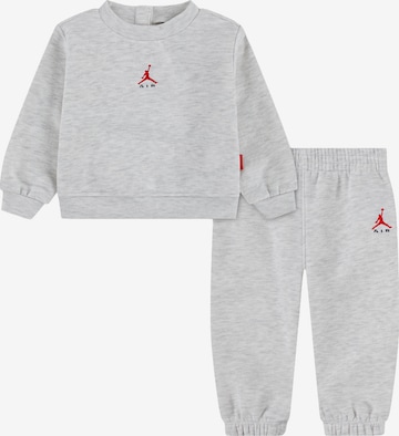 Trening 'BROOKLYN' de la Jordan pe gri: față