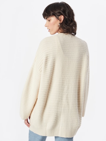 ABOUT YOU Strickjacke 'Theodora' in Beige