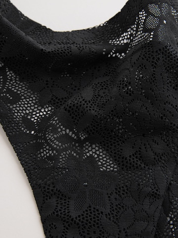 juoda Next Siaurikės