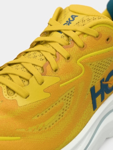 Chaussure de course 'CLIFTON 10' HOKA en jaune