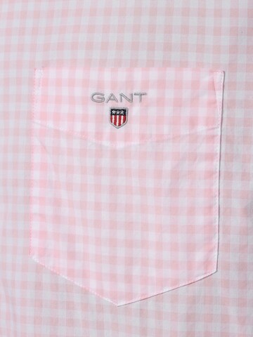 GANT Regular fit Button Up Shirt in Pink