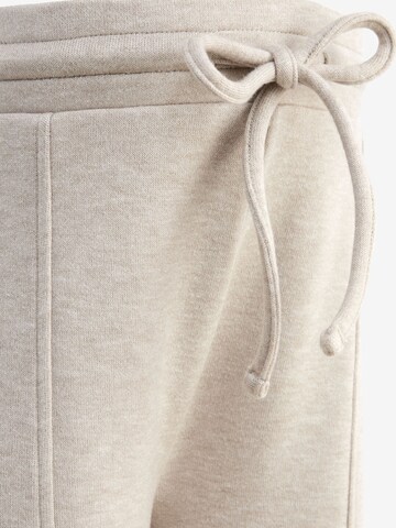 Next Regular Hose in Beige