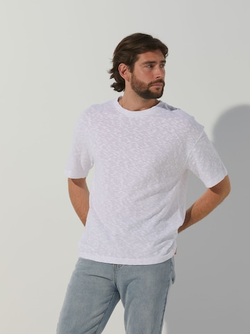 ABOUT YOU x Alvaro Soler Shirt 'Diego' in White: front