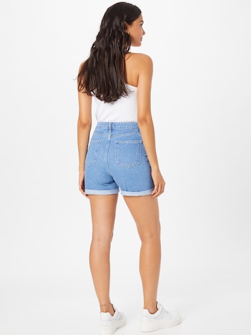 Trendyol Regular Shorts in Blau