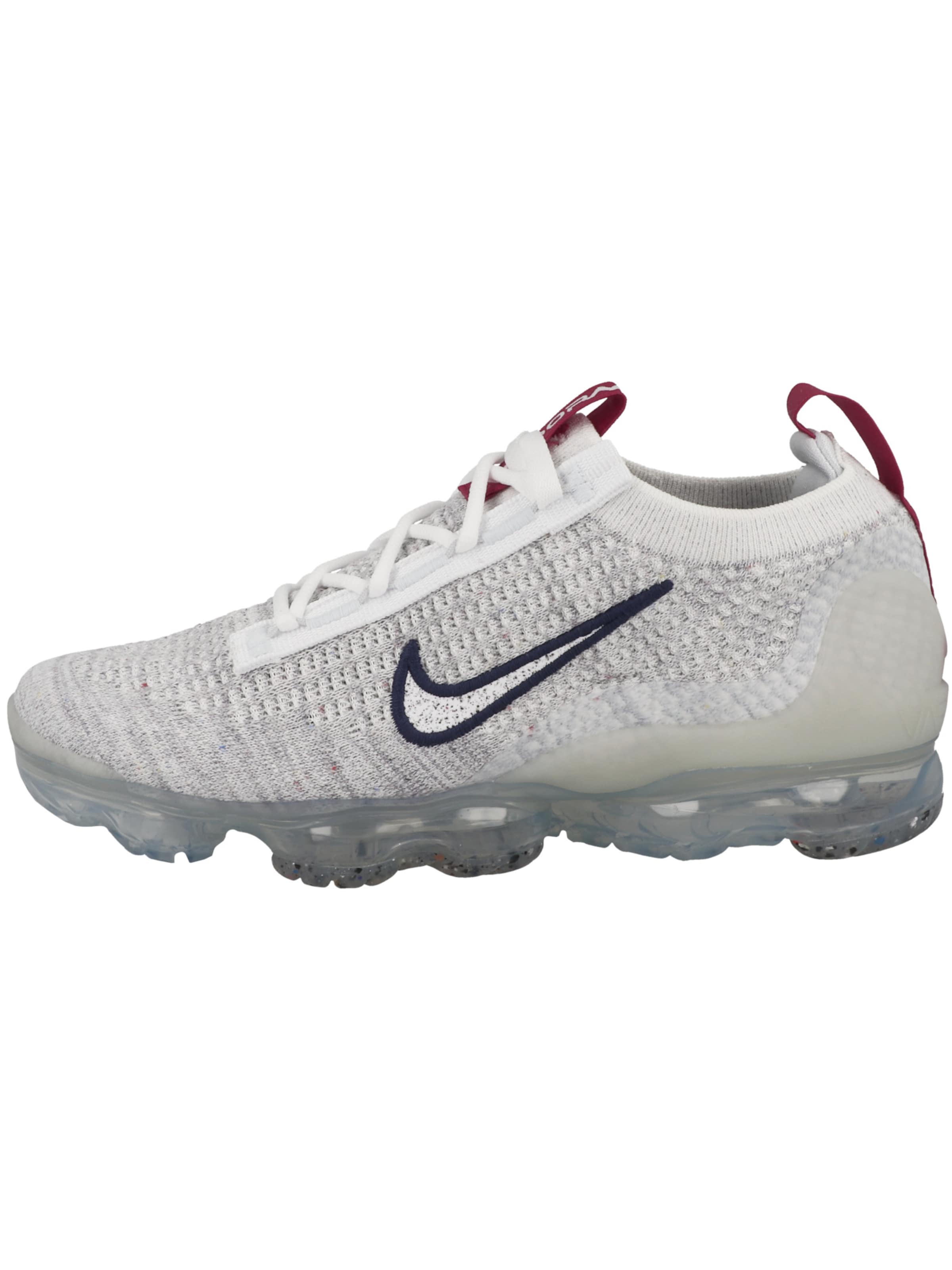 Nike Sportswear Platform trainers in White