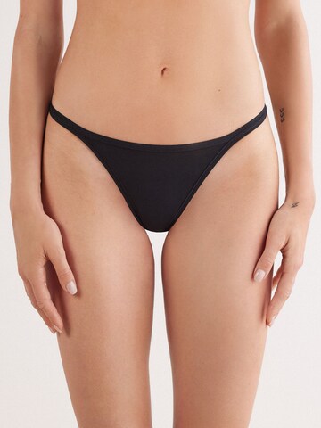 INTIMISSIMI Slip in Schwarz: Vorderseite