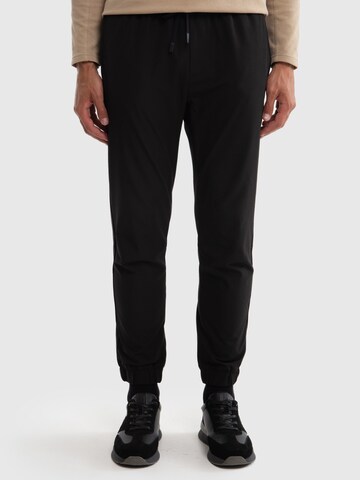 BIG STAR Tapered Chino Pants ' CURTIS ' in Black: front