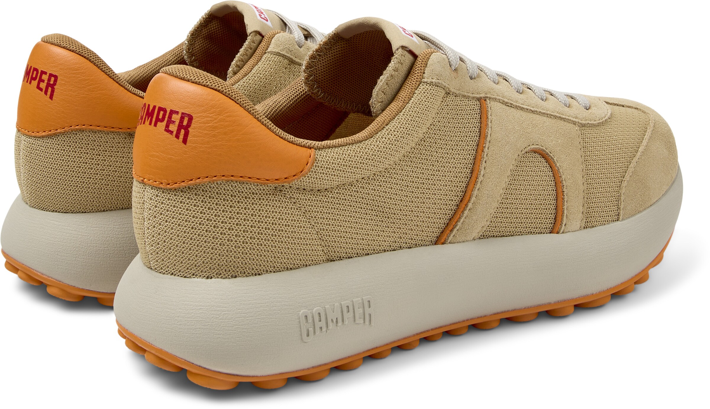Baskets basses 'Pelotas Athens' CAMPER en beige