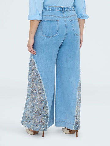 Fiorella Rubino Flared Jeans in Blauw