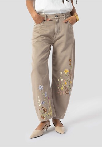 Elias Rumelis Regular Jeans 'Yoana' in Beige: Vorderseite