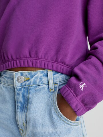 Calvin Klein Jeans Sweatshirt in Purple