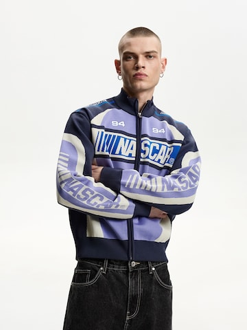 Veste de survêtement 'NASCAR' Bershka en violet : devant
