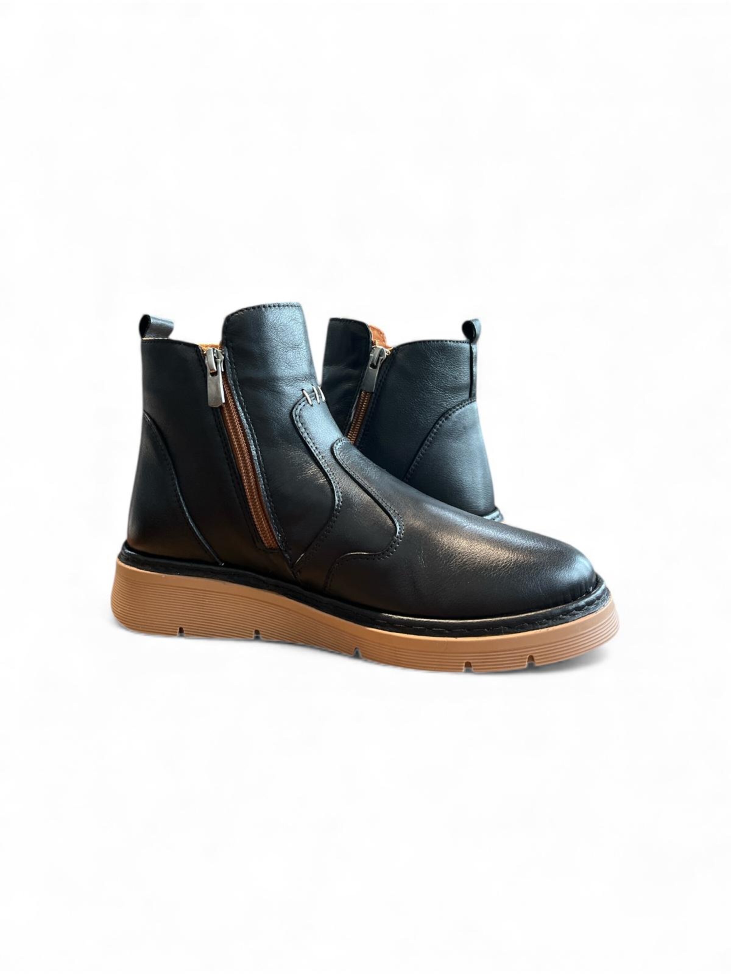 Begoria Boots 'ComfortRise Soft Leather Boot' in Black