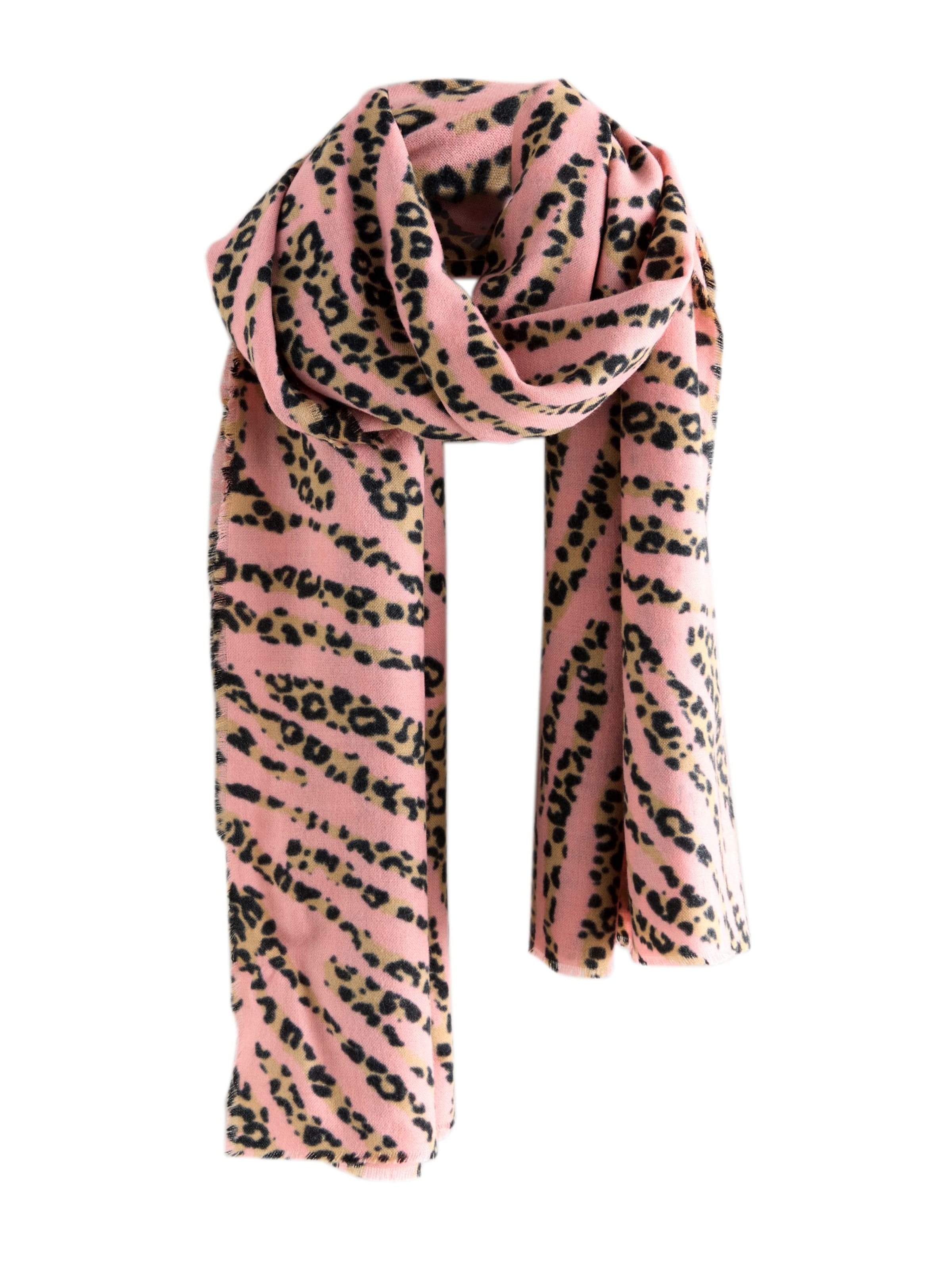 rozā Next Šalle: no priekšpuses