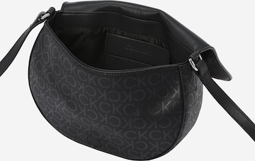 Borsa a tracolla di Calvin Klein in nero