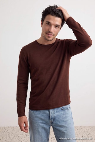 Pull-over Trendyol en marron : devant